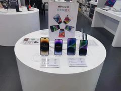 -Apple授权专营店(五彩城店)
