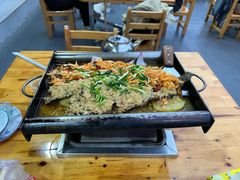 -宏兴烤鱼山庄(宣恩总店)