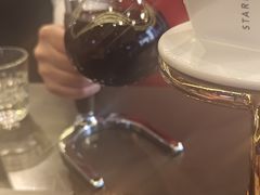 -星巴克臻选(上海虹桥新天地三店)