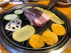 -唯成•韩国炭火烤肉 유성고기