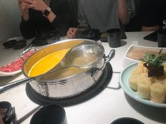 -左庭右院鲜牛肉火锅(浦江欢乐颂店)