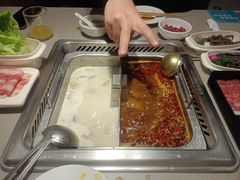 -海底捞火锅(金山百联店)
