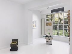 -胶囊画廊