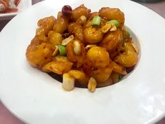 宫保虾球-东兴楼饭庄(六里桥店)