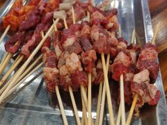 -哈尔滨小酒馆·鲜肉现穿自助烧烤(康新花园店)