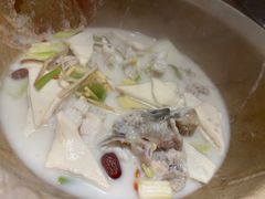 -滇香肴·云南菜蒸汽石锅鱼(云南北路店)