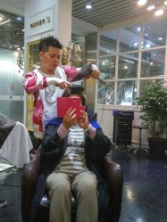 -变画·发型STUDIO