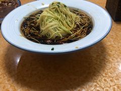凉拌西葫芦丝-小郭私房菜·海肠捞饭店(学士街店)