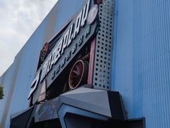 -极限PLAY运动娱乐新世界·团建派对潮玩休闲馆·室内蹦极高空游乐园