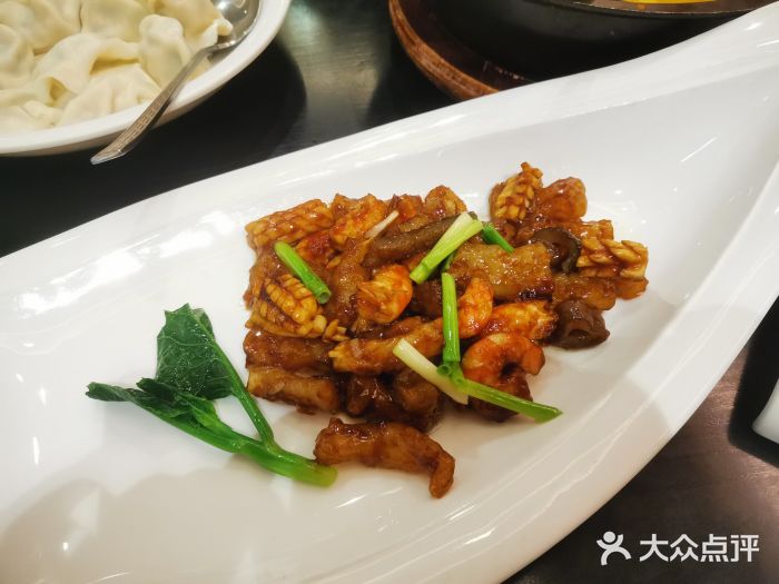 蓝港海鲜厨房(金水路店)海鲜烧蹄筋图片