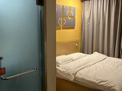 -布丁严选酒店(杭州武林西湖文化广场地铁站店)