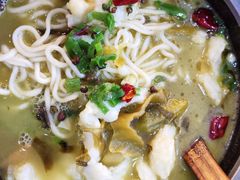 -周鱼小馆石锅酸菜鱼(活力汇店)