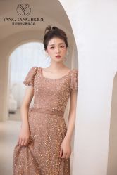 -洋洋婚纱品牌集合店