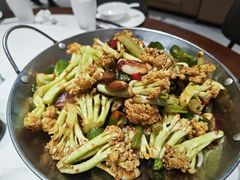 -梅利汴京烤鸭•开封豫菜地标店(东大街店)