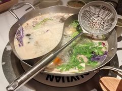 -左庭右院鲜牛肉火锅(金山万达店)