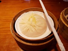 手拆蟹粉灌汤包-包小笼·金牌汤包(中山路店)