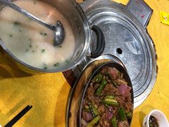 -洞密园美食城·二十二年老店(富华路店)