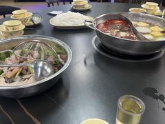 -周良天山牛杂城(天山路总店)