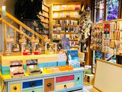 -猫的天空之城概念书店(丽江古城饮玉巷店)