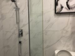 -优逸酒店(柳州窑埠古镇万象城店)