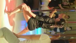 android_upload_pic-轩依钢管舞