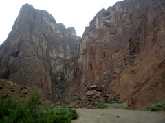 -天山神秘大峡谷