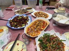 -洪霞餐馆