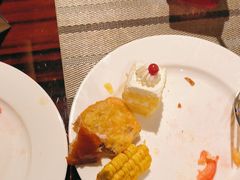 -广州万富希尔顿酒店·感趣自助餐厅·金秋蟹宴生蚝海鲜刺身烧烤