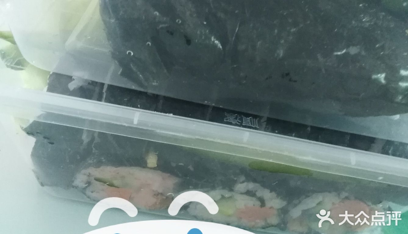 一种香蕉味，一种火腿味，我感觉香蕉味更好吃