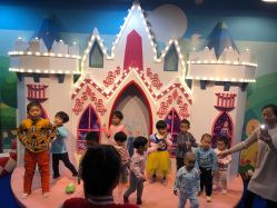 -咔叮卡丁·儿童室内赛车馆