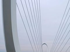 -南京眼步行桥