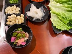 -肉甲韩国木炭烤肉(新壹街1店)