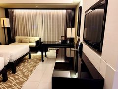 -三亚湾海居雅高铂尔曼度假酒店