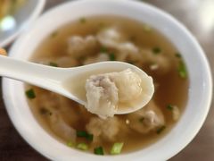 -张阿三馄饨店