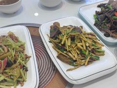 -钟记陕南菜·煎锅鱼(红专南路店)