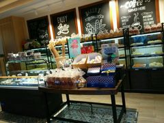 面包甜点陈列柜-TOUCH泰奇(奉贤宝龙城市广场店)