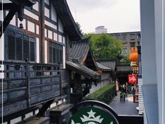 -星巴克臻选(成都宽窄巷子店)