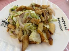 包包菜爱上馕-最心疆拌面·抓饭·烧烤