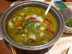 -渝是乎酸菜鱼(龙旗购物中心店)