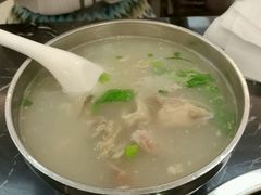 羊肉汤-清真·玛丽亚新疆菜主题餐厅(浙江中路店)