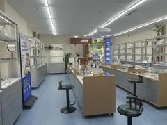 -无奔眼镜·蔡司·依视路授权店(马家堡店)