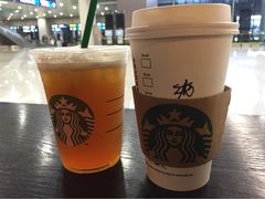 iphone_upload_pic-星巴克(浦东机场T2到达店)