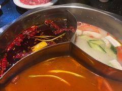 -百年川椒重庆老火锅(光谷店)