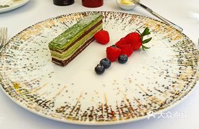 Longjing Green Tea Opera Cake
