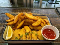 美式风味炸鸡翅配薯条-MIKAKU(万达广场上海宝山店)