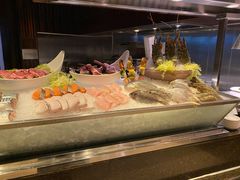 自助取餐区-广州花园酒店·凌璇阁旋转餐厅CAROUSEL360