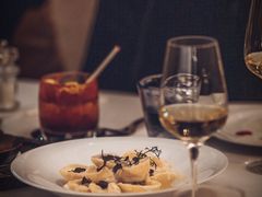 -卡佩罗意大利餐厅及酒吧Al Cappello Trattoria