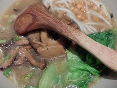 -百春原湖南牛肉粉(百联世纪店)