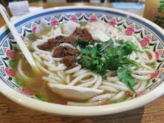 十年经典牛肉粉-鑫花溪牛肉米粉(人民广场店)