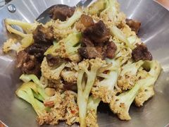 -黄泥岗·地道湖北菜(奥特莱斯店)